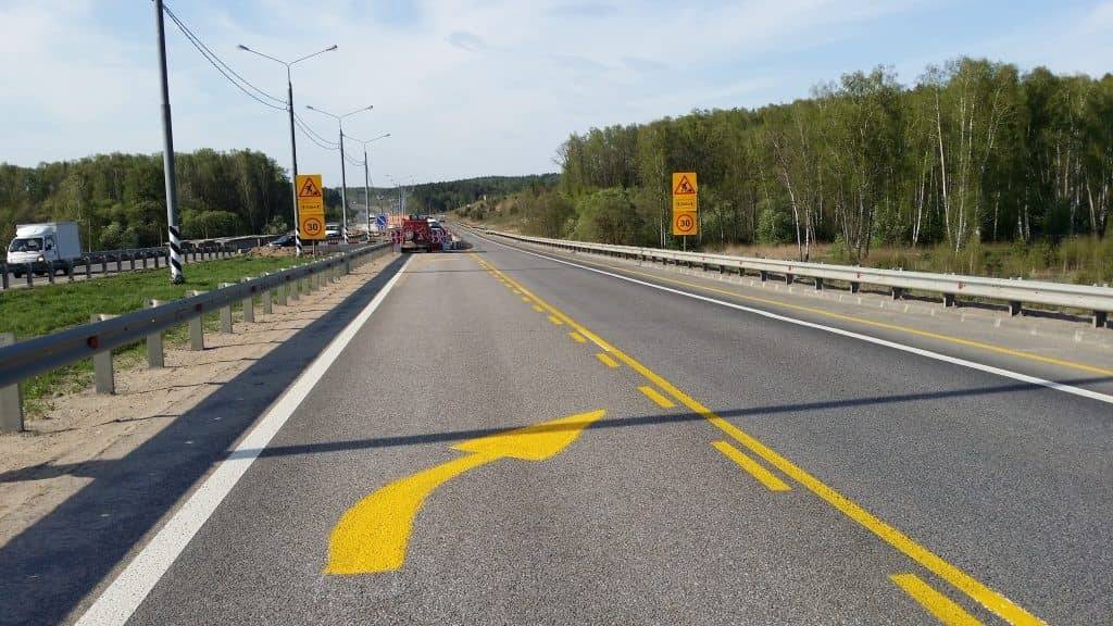 Жёлтая разметка на дороге, что обозначает по пдд