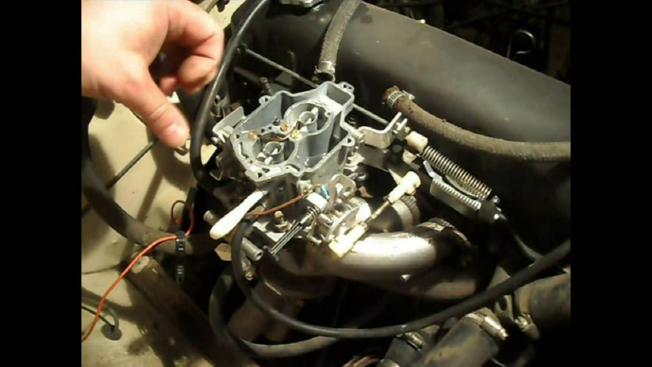 Двигатель глохнет после нажатия на педаль газа