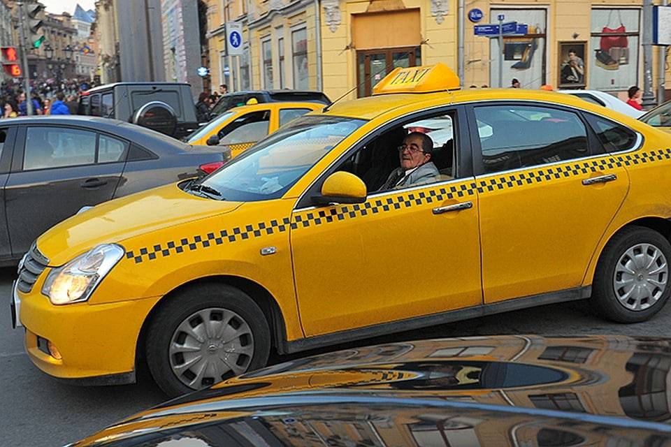 Топ-10 самых надежных и комфортных авто для работы в такси в 2021 году