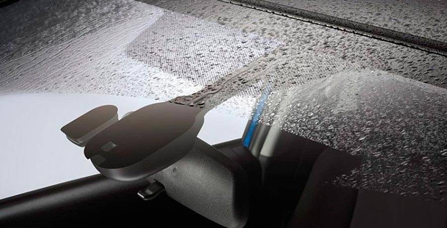 Датчик дождя в автомобиле: что это такое и как он работает