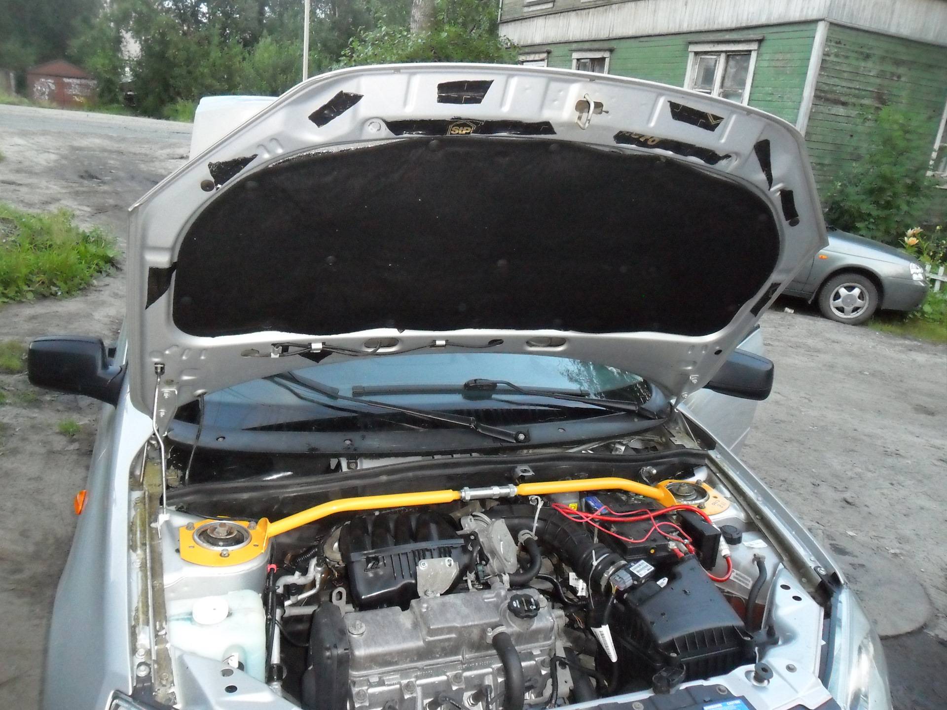Шумоизоляция моторного отсека со стороны двигателя — автотоп
