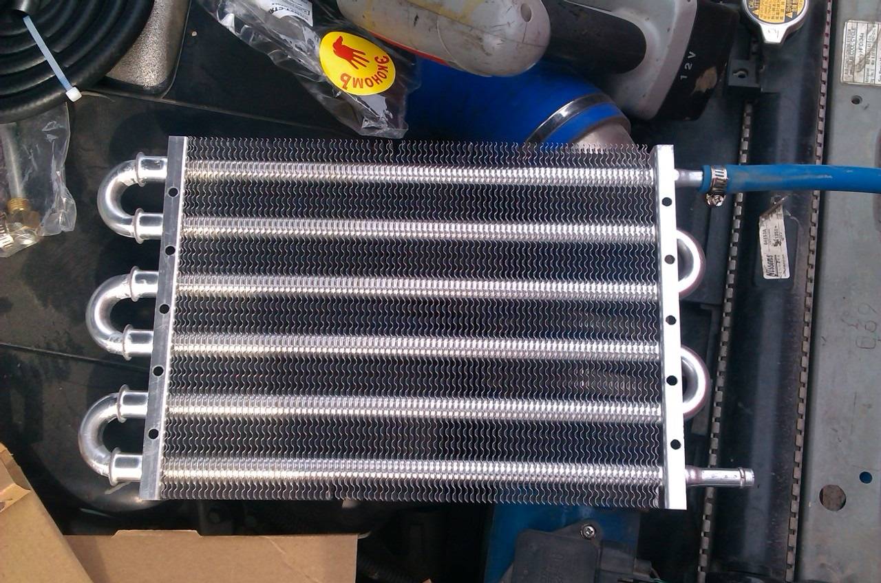 Установка дополнительного радиатора охлаждения акпп (автоматическую коробку передач) по недорогой цене в москве