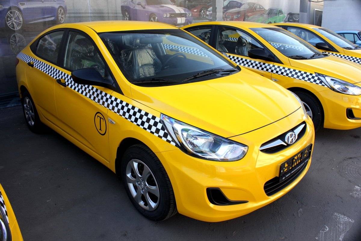 Топ 10 надёжных и комфортных авто для работы в такси - рейтинг на 2021 год