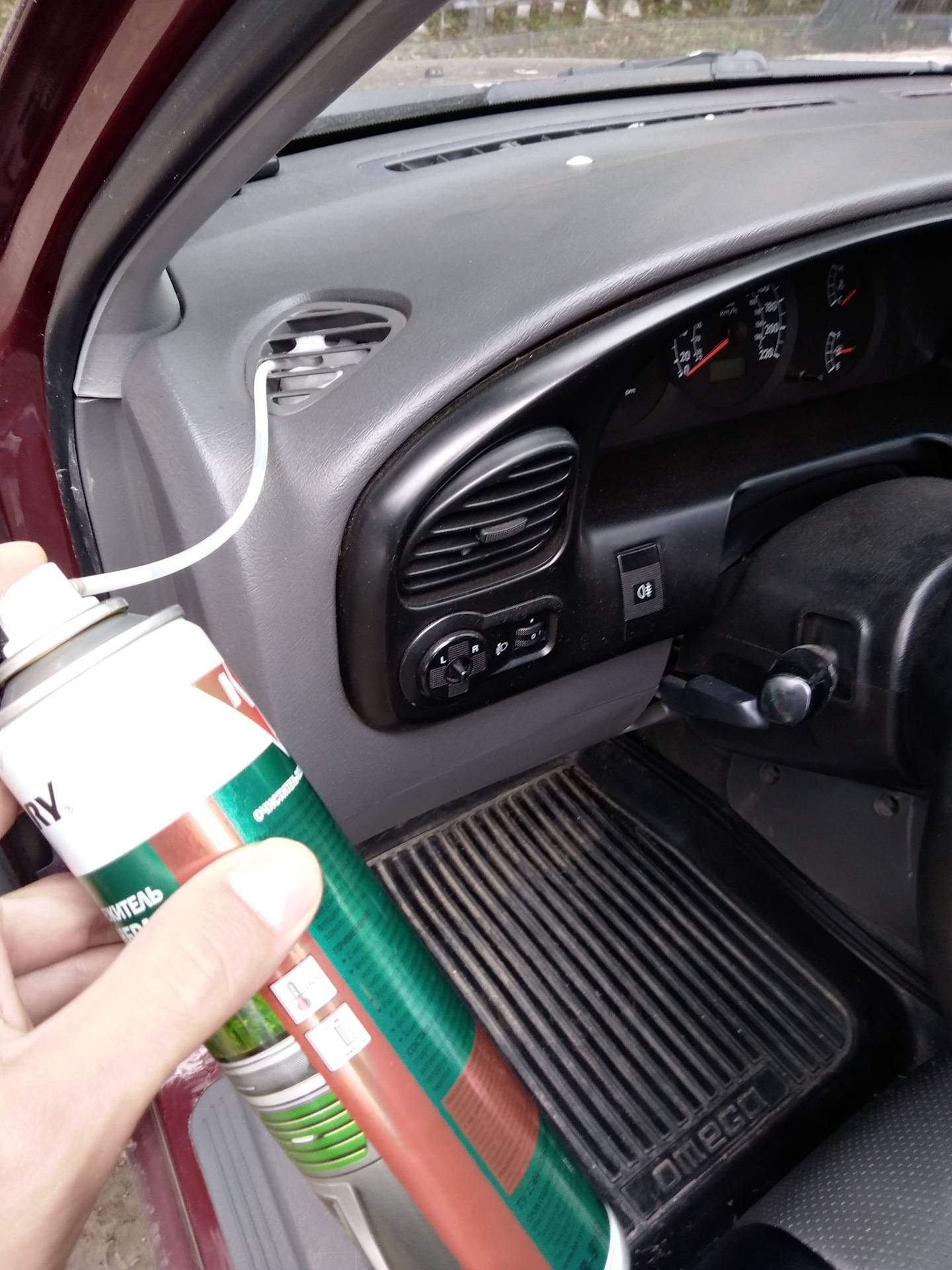 Как очистить кондиционер в машине своими руками