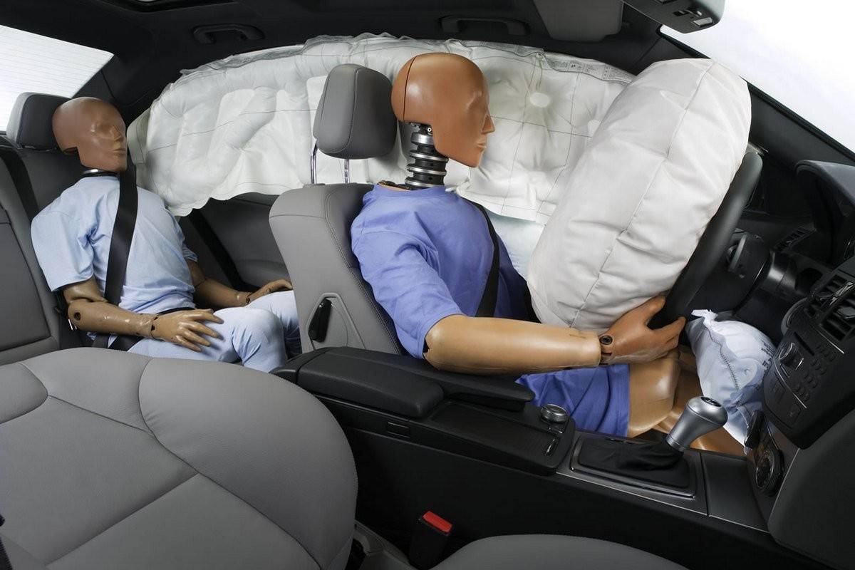 Как срабатывают подушки безопасности автомобиля?