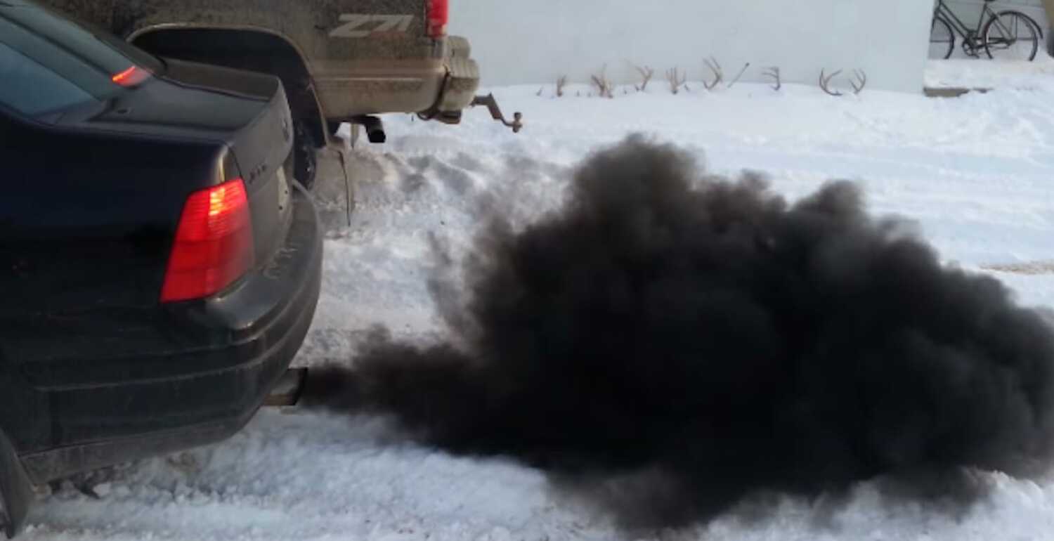 Дымит дизельный двигатель черными, сизым и белым дымом при нагрузке - причины