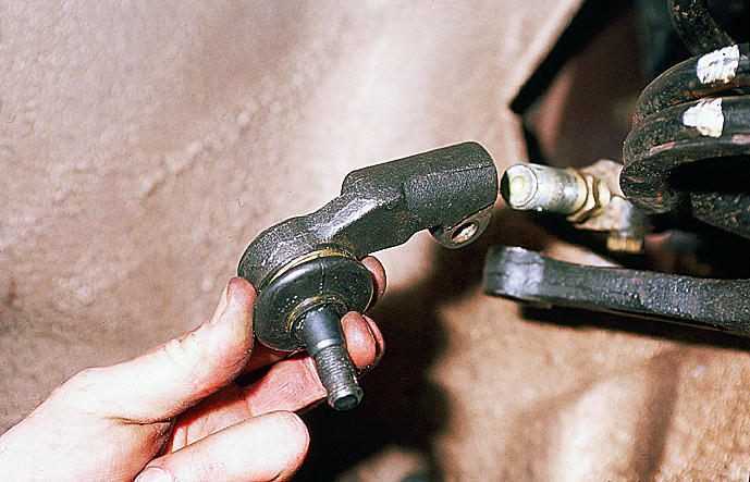 Рулевая тяга: ремонт, замена наконечников, пальцев рулевых тяг