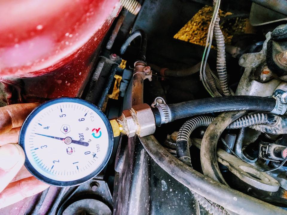 Как проверить топливный насос в автомобиле своими руками: давление бензонасоса, признаки неисправности, почему не качает