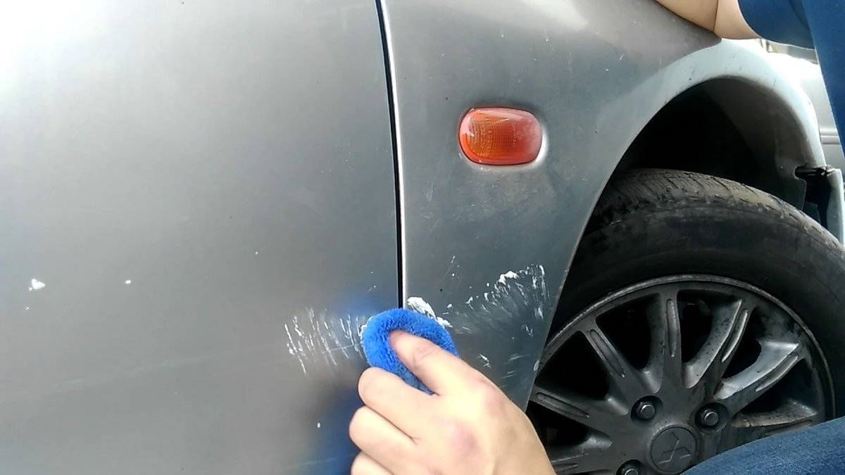 Советы опытных автовладельцев, как убрать глубокие царапины на машине