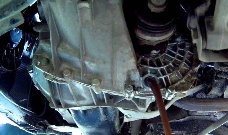 Коробка передач Lada Granta: замена масла на Гранте МКПП